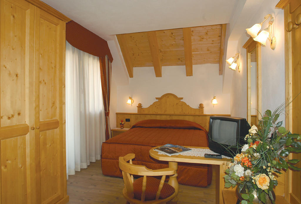 ホテルRifugio Passo Staulanza Zoldo Alto 部屋 写真